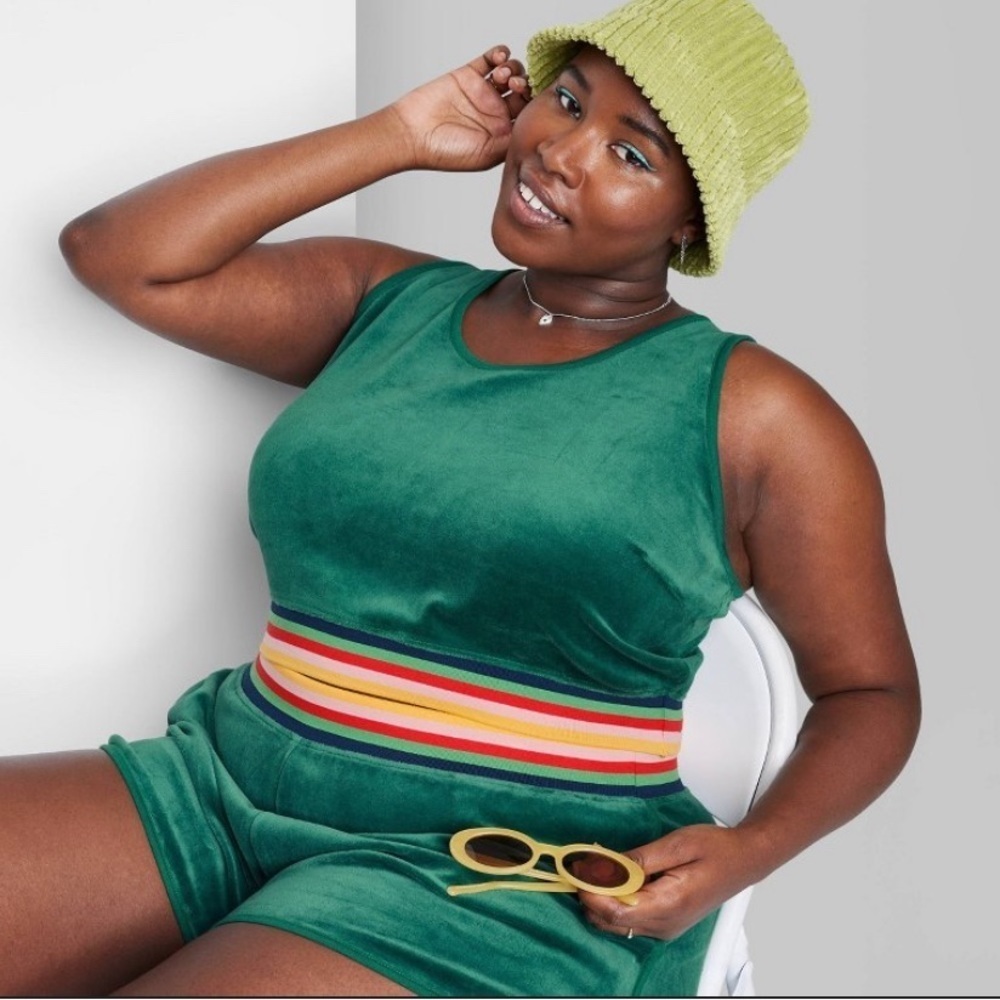 NWT Wild Fable Green Velour Crop Top Size 4XL Y2K Summer Casual Athletic